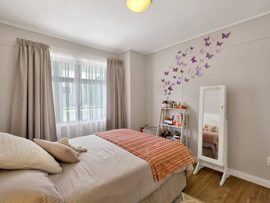 2 Bedroom Property for Sale in Vredehoek Western Cape